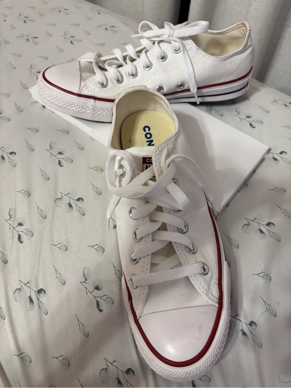 Converse White Canvas Sneaker Interior Label Unisex - Picture 2 of 4